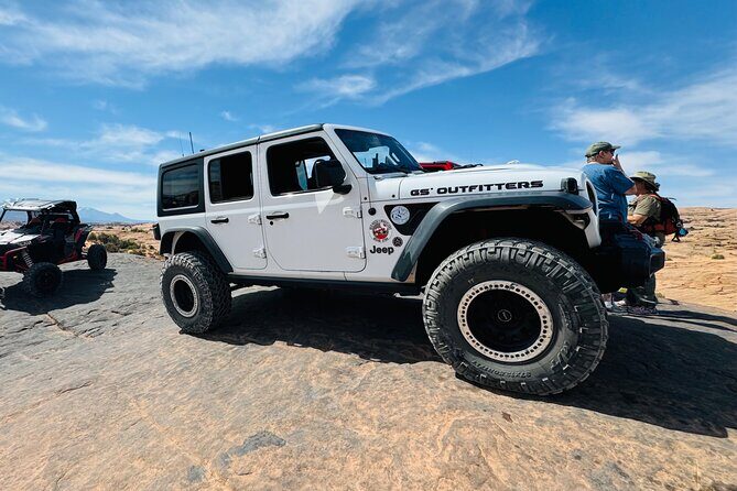 Full Day Private 4x4 Guided Jeep Experience in Moab - The Sum Up