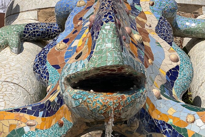 Full-Day Private Barcelona Sagrada FamiliaPark Guell E-Bike Tour - Meeting and Pickup