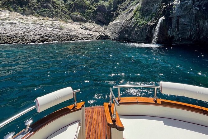 Full-Day Private Capri Boat Tour From Positano - Capri Sightseeing