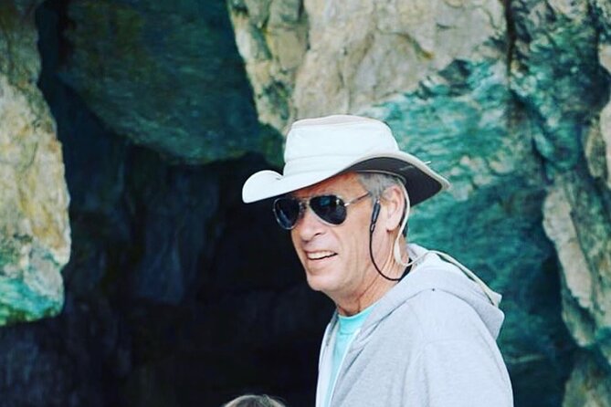 Full-Day Private Capri Boat Tour From Sorrento - Background