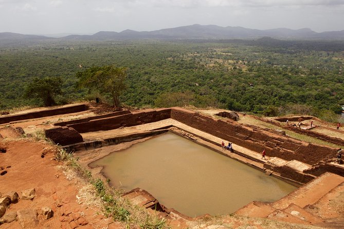 Full Day Private Excursion to Sigiriya, Cave and Pidurangala From Colombo - Climbing Challenges and Spectacular Views