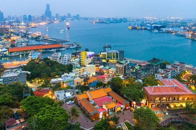 Full-Day Private Guided Tour in Kaohsiung Port Shore - Booking and Cancellation Policy