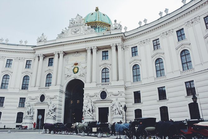 Full Day PRIVATE GUIDED VIENNA Tour From Budapest With Lunch and Drinks - Meeting and Pickup Details