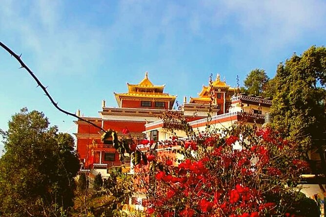 Full Day Private Hiking Tour Around Kathmandu Valley - Inclusions and Amenities Provided