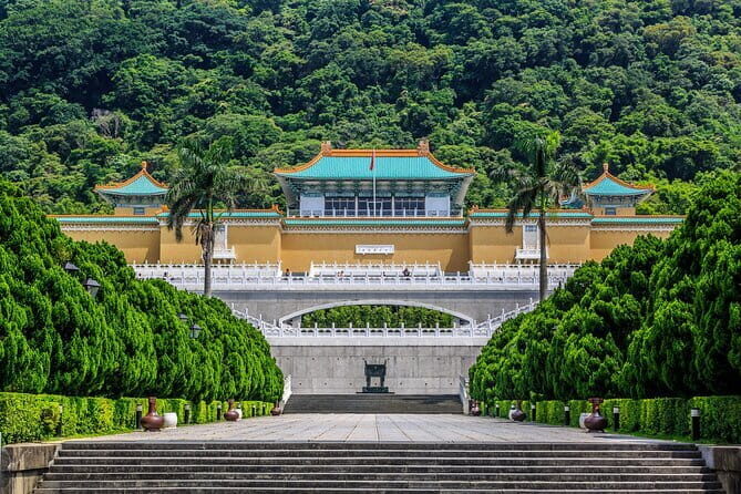 Full Day Private History Tour in Taipei City - Exploring the Itinerary in Detail