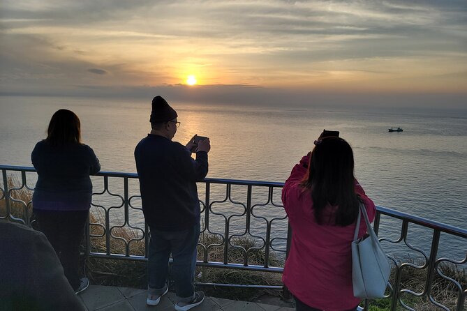 Full-Day Private Jumbo /Minivan Tour -All Areas in Jeju Island - Tour Highlights
