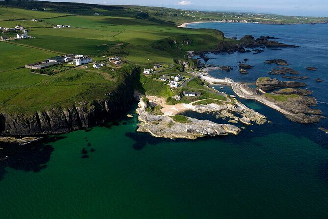Full Day Private Luxury Tour of Causeway Coast (Giants Causeway) - Bushmills Distillery: Whiskey Heritage and Charm