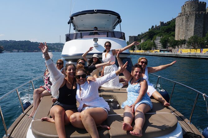 Full Day Private Luxury Yacht Cruise to Princes Island and / or Bosphorus - The Sum Up