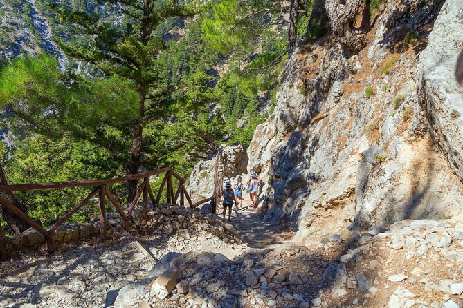 Full-Day Private Samaria Gorge Hiking Tour - Hiking Difficulty Level