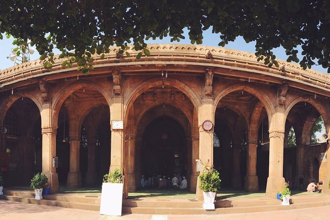 Full Day Private Sightseeing Tour of Ahmedabad - Transportation Details