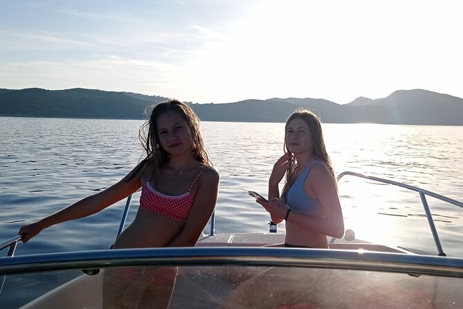 Full- Day Private Speedboat Tour in Dubrovnik on Elaphiti Islands - Pickup and Communication Details