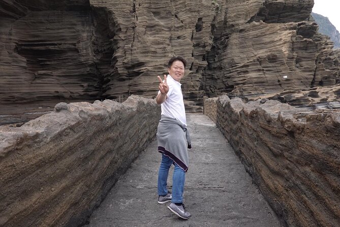 Full-Day Private Taxi Tour West of Jeju Island - Tour Highlights
