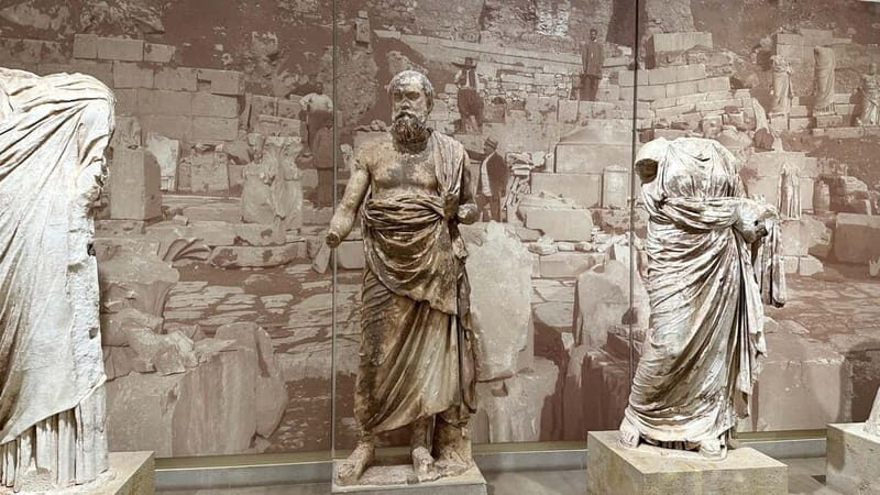 Full Day Private Tour Delphi Navel Of Earth Hosios Loukas - Good To Know