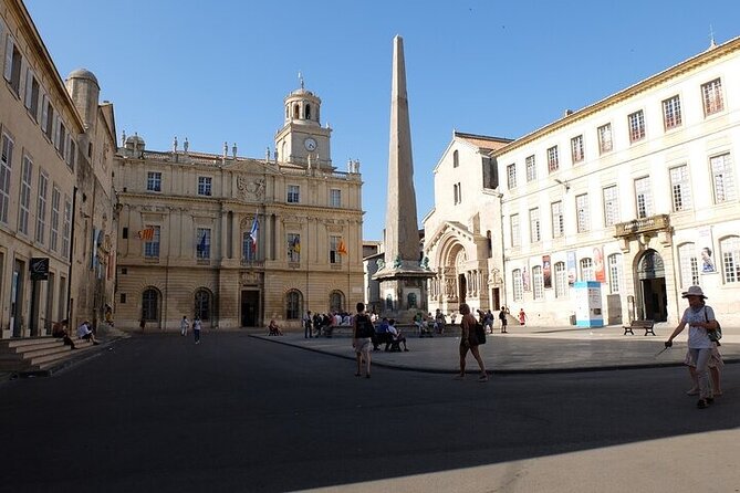 Full Day Private Tour From Arles Nimes or the Alplilles - Meeting and Pickup Information