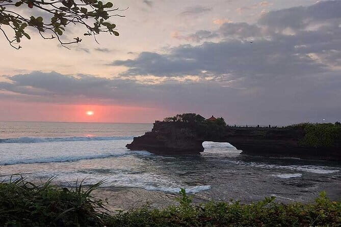 Full Day Private Tour from Tegenungan Waterfall to Tanah Lot - Why Choose This Bali Tour?