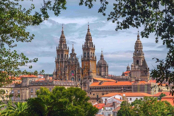 Full-Day Private Tour: Historic Santiago De Compostela From Lisbon - Pricing Details
