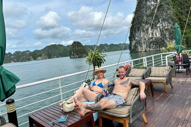 Full Day Private Tour in Halong with Lunch - Exploring Halong Bay in Comfort and Style