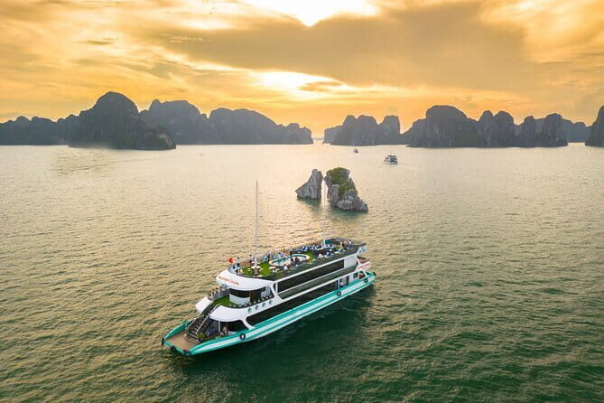 Full Day Private Tour in Halong with Lunch - References