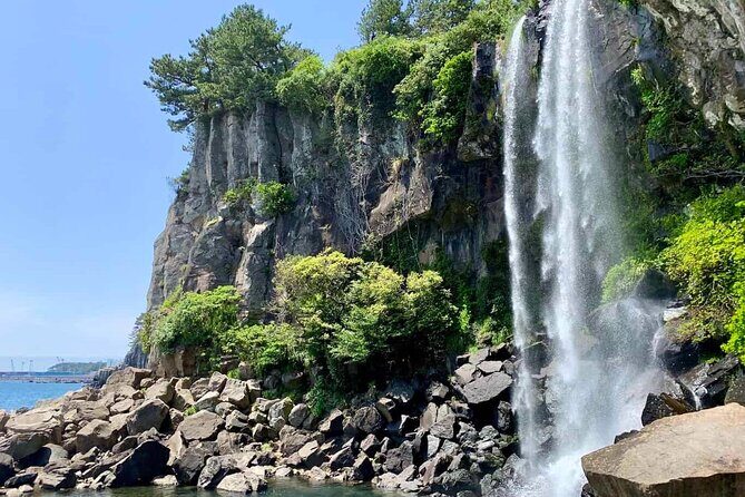 Full Day Private Tour in Jeju Scenic Central Coast - Exploring Jejus Natural and Cultural Gems