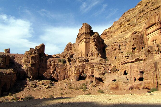 Full-Day Private Tour in Petra and Wadi Rum - Itinerary Overview