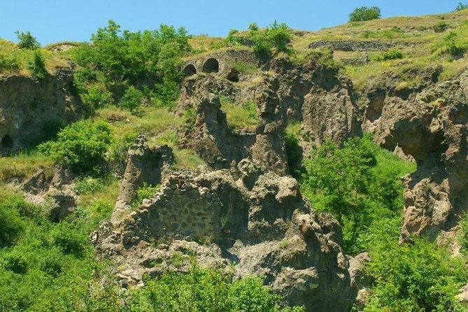 Full-Day Private Tour in Yerevan, Noravank, Areni and Carahunge - Frequently Asked Questions