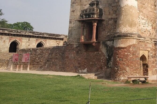 Full-day Private Tour of Delhi's hidden gems - What’s Included and What’s Not
