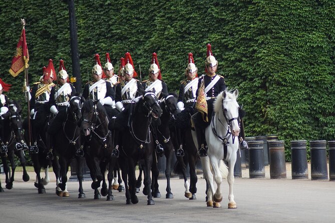 Full Day Private Tour of Iconic London Including London Pass - Overview of the Full Day Private Tour