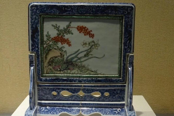 Full-Day Private Tour Panjiayuan Antique Market and Beijing Capital Museum - Exploring the Day: An In-Depth Review