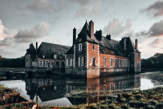 Full-Day Private Tour to Châteaux of the Loire Without Guide - Booking and Cancellation Policy