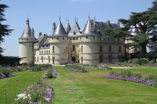 Full-Day Private Tour to Châteaux of the Loire Without Guide - The Sum Up