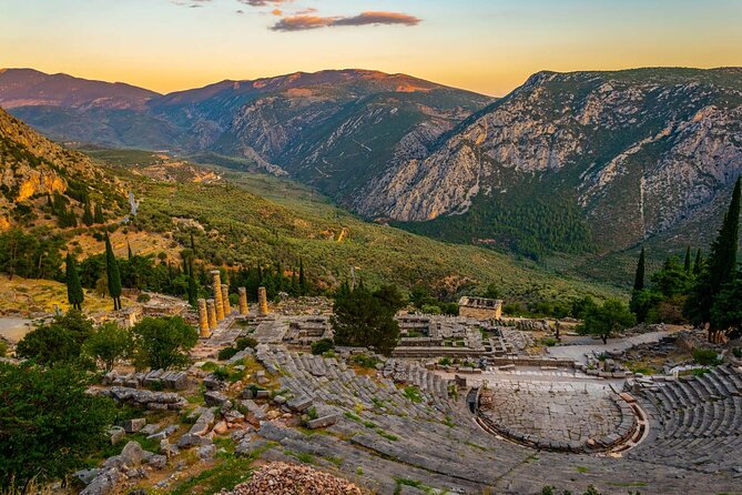 Full-Day Private Tour to Delphi and Thermopylae - Expert Guide Commentary