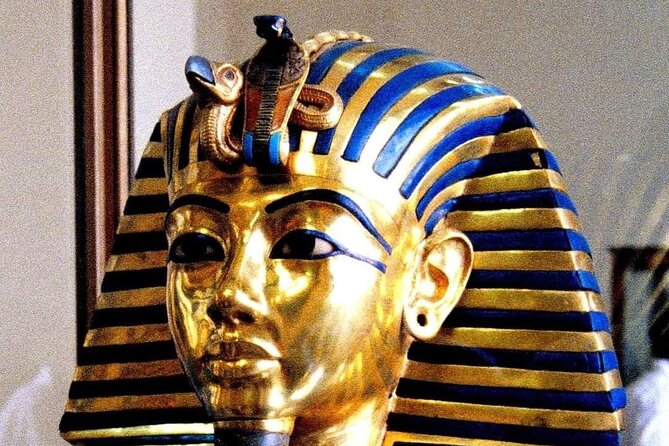 Full-Day Private Tour to Giza Pyramids and Cairo Museums - Booking Details