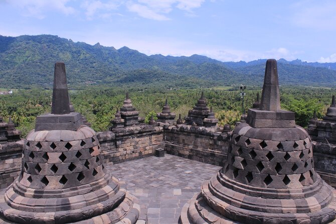 Full Day Private Tour to Majestic Borobudur and Prambanan Temple - Itinerary Details