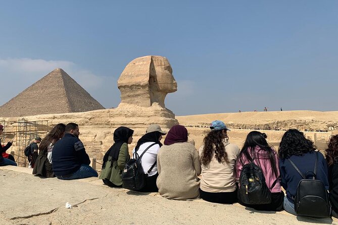 Full-Day Private Tour to Pyramids of Giza and Egyptian Museum - Itinerary Highlights