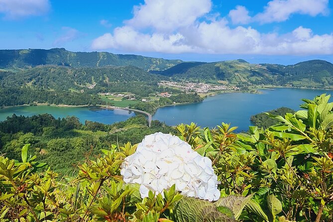 Full Day Private Tour West & East in São Miguel Island - Lunch Stop