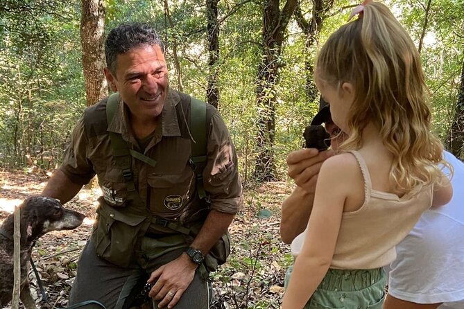 Full-Day Private Truffles Hunt in Umbria - Expert Guided Tour Details