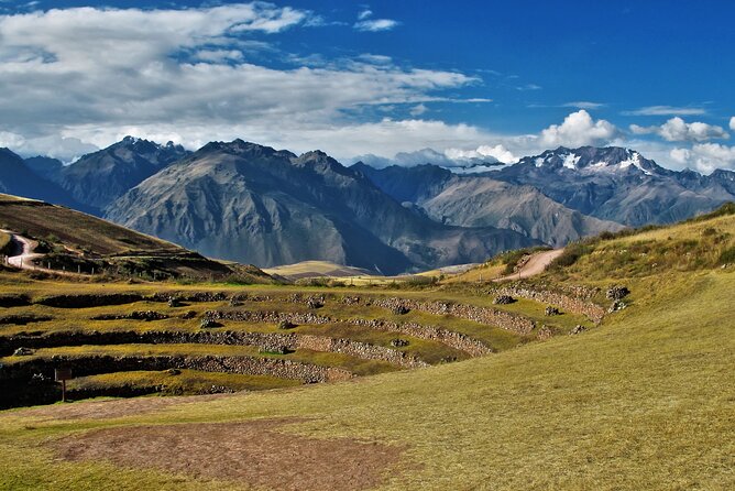 Full Day Sacred Valley Guided Tour - Local Cuisine and Shopping