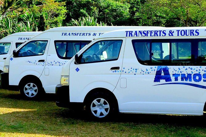 Full Day Santo Blue Hole, Champagne Beach, Million Dollar Point & Port Olry Tour - Transportation and Group Dynamics