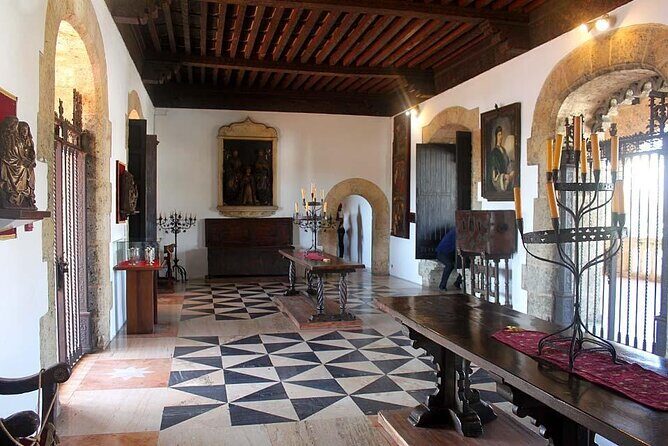 Full day Santo Domingo - Shared tour - Transport, Duration, and Group Size
