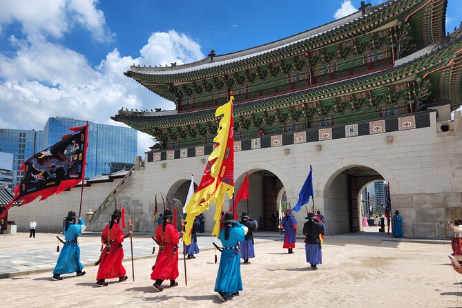 Full-Day Seoul Private Guided Tour With Comfy Van - Comfortable Transportation
