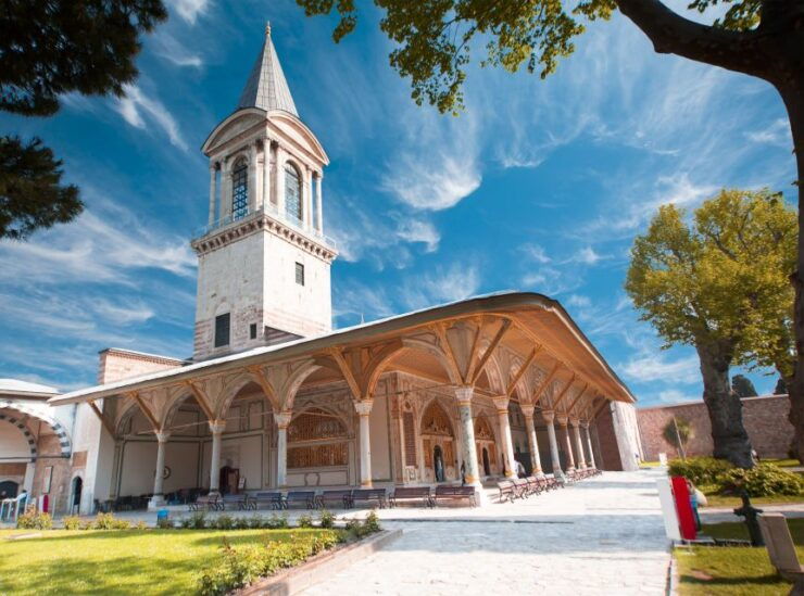 Full-Day Sightseeing Tour in Historic Istanbul - Experience Highlights and Itinerary