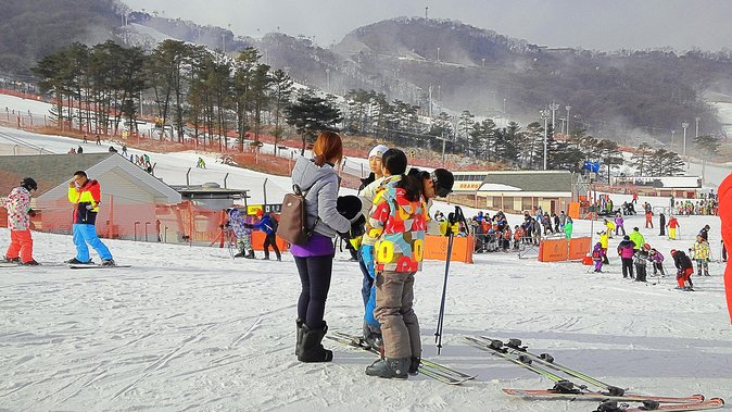 Full-Day Ski Package at Jisan Ski Resort From Seoul - Booking and Logistics