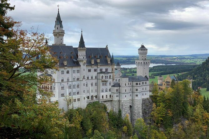 Full Day Small Group Tour in Neuschwanstein From Innsbruck - Neuschwanstein Castle Experience