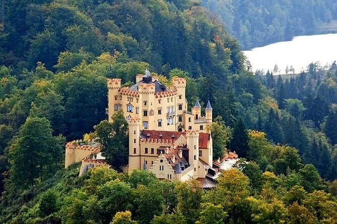 Full Day Small Group Tour in Neuschwanstein From Innsbruck - Cancellation Policy