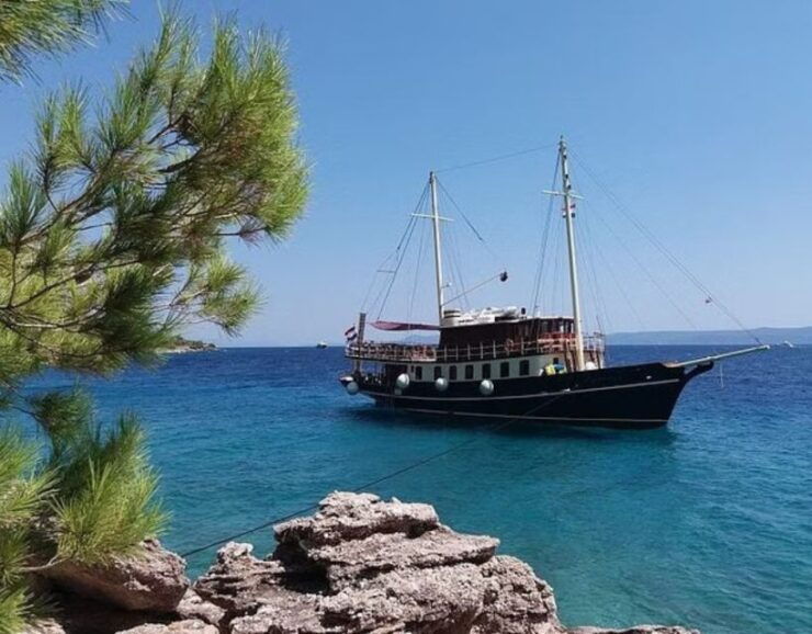 Full-Day Swimming and Snorkeling Tour in Split - Tour Experience