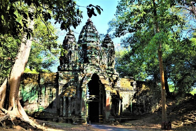 Full Day Temples Explorer - Small Group - Review 1: Noys Tour Guide Excellence