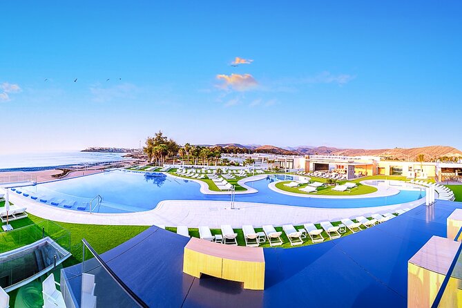 Full Day Ticket at Perchel Beach Club With Lunch - Overview and Whats Included