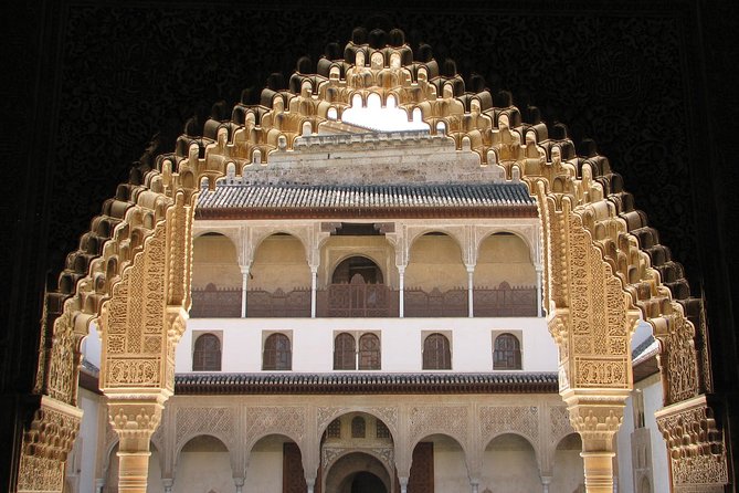 Full Day to Alhambra Palace and Generalife Gardens From Torremolinos - Specific Details