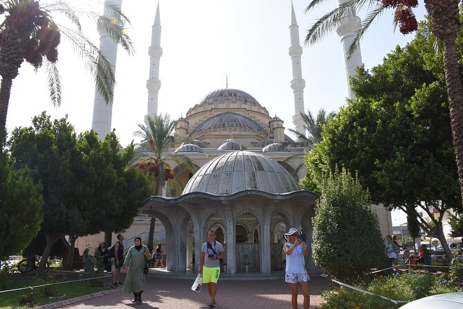 Full-Day to Explore Side by Cabrio Bus With Green Lake Boat Tour - Green Lake Boat Tour