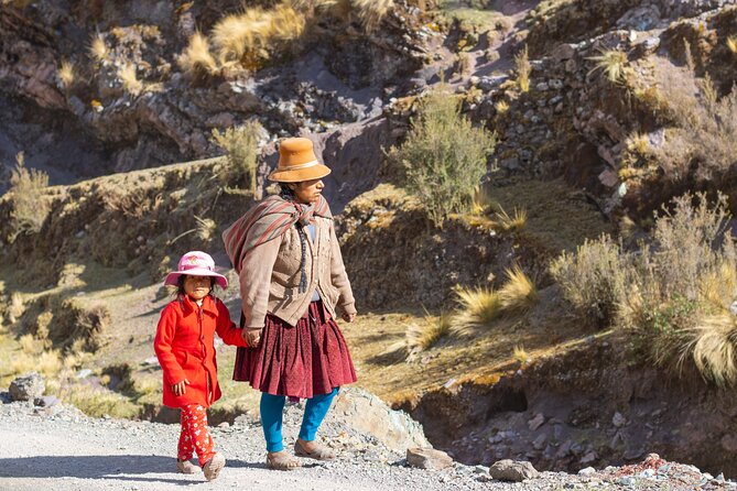 Full Day Tour by Easy Route to the Palccoyo Rainbow Mountain - Easy Route Itinerary